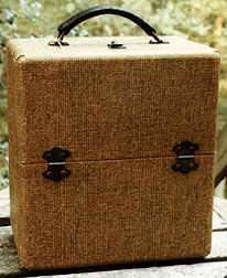 [With the front lid closed.]