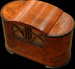 [Emerson 107 top view]