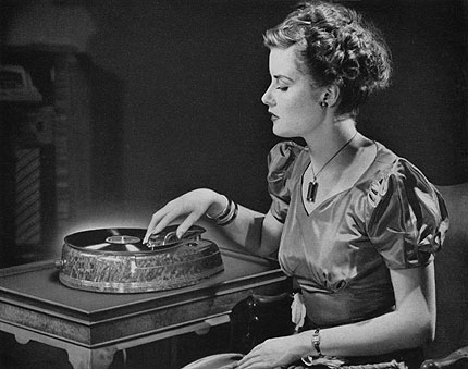 [From a G-E catalog]